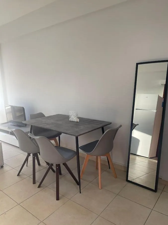 Alex Beach Apartment 34 Larnaka 0*,