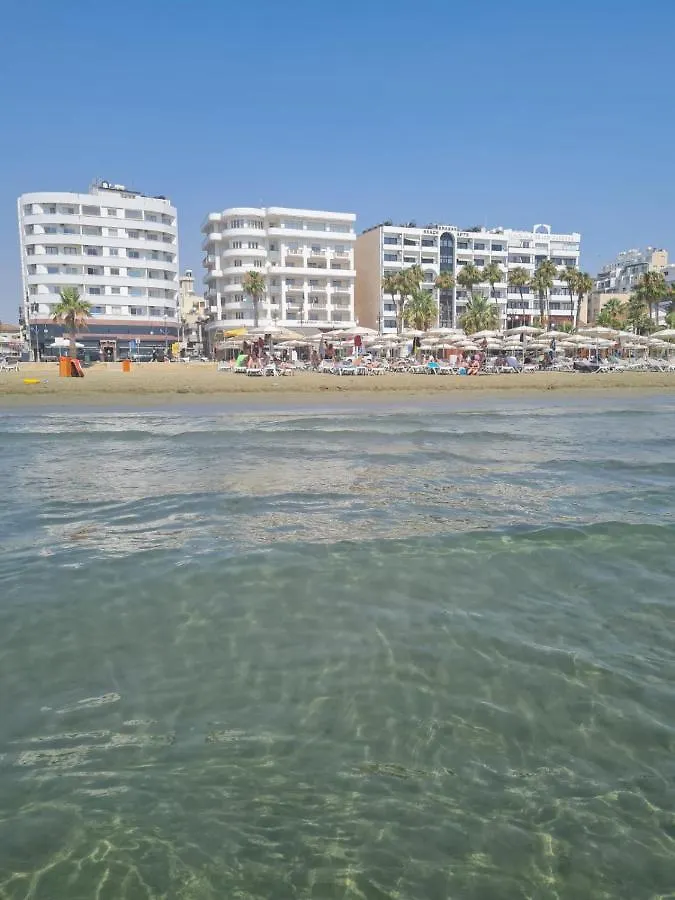 Alex Beach Apartment 34 Larnaka