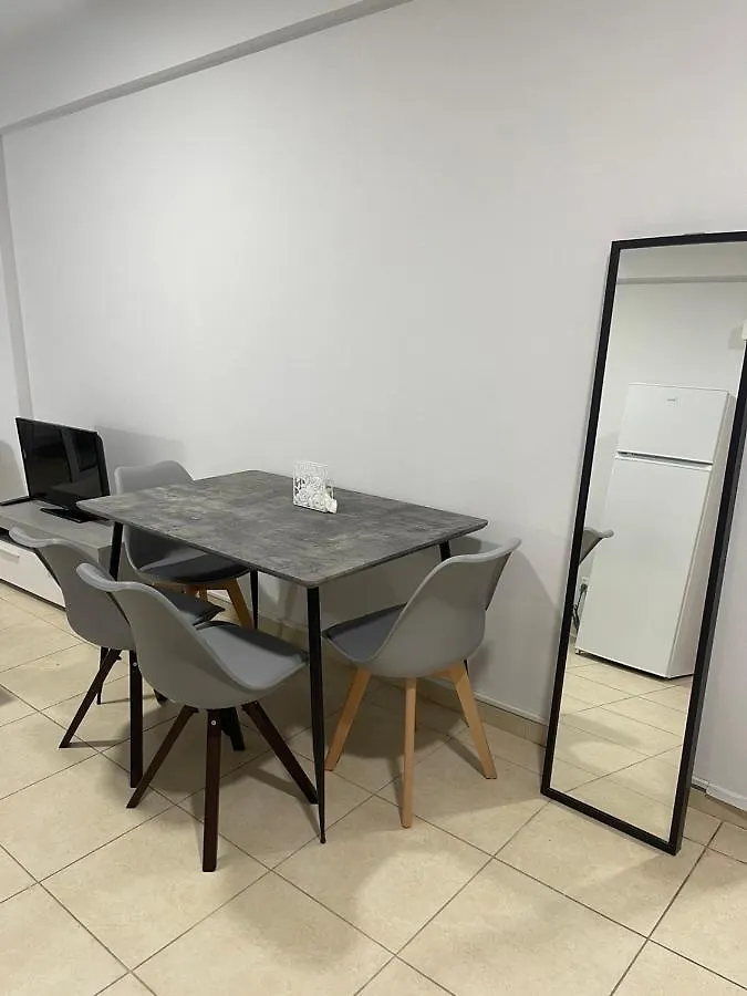 Alex Beach Apartment 34 Larnaka