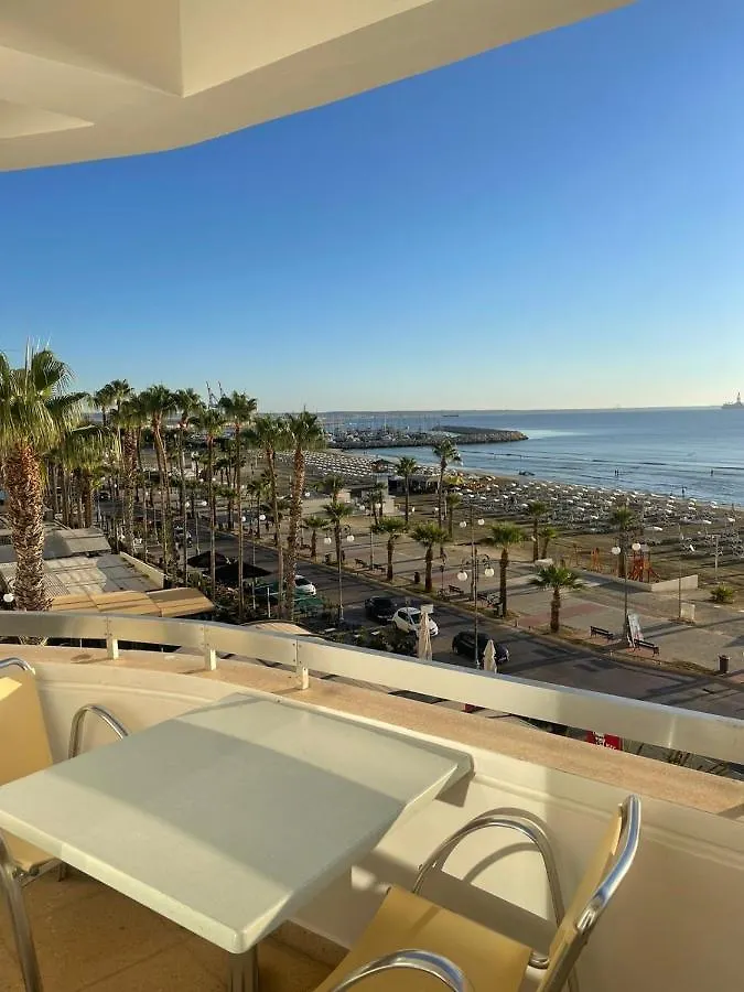 Alex Beach Apartment 34 Larnaca